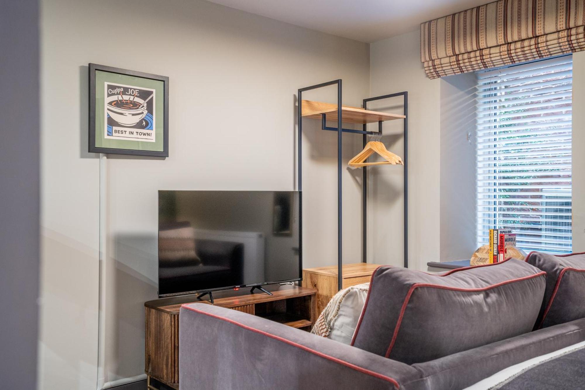 The Falcon Apartment