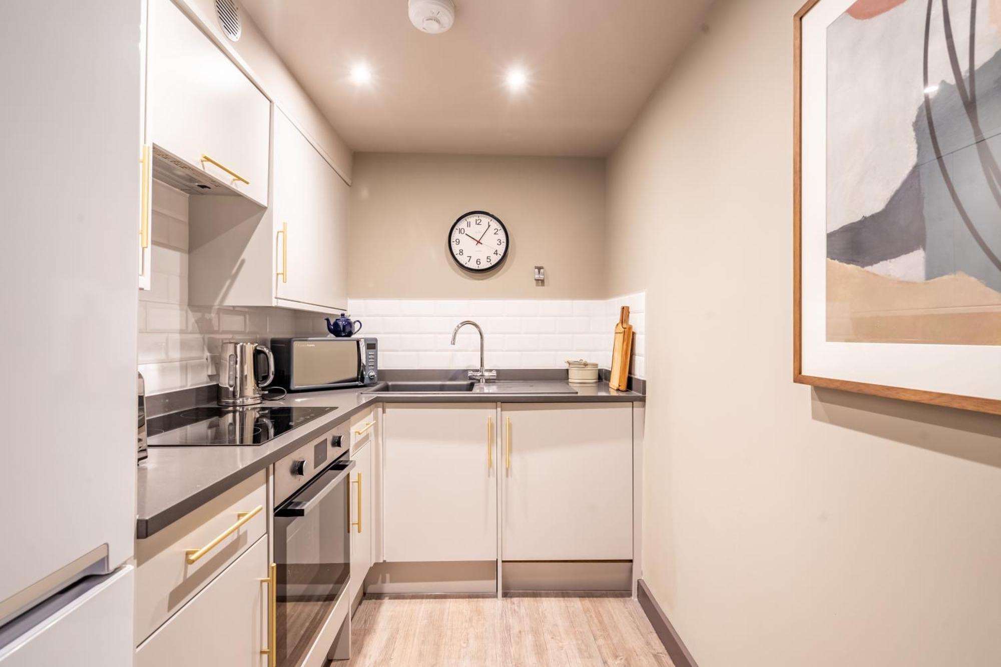 The Falcon Apartment